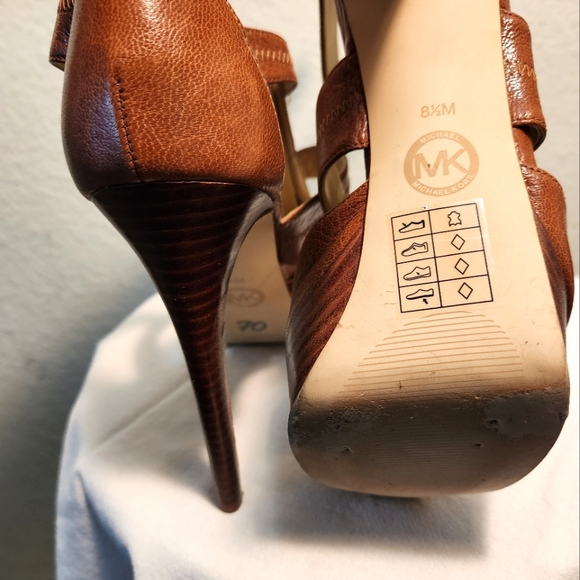 Michael Kors Brown Leather Platform Heels Size 8.5W - Picture 5 of 5